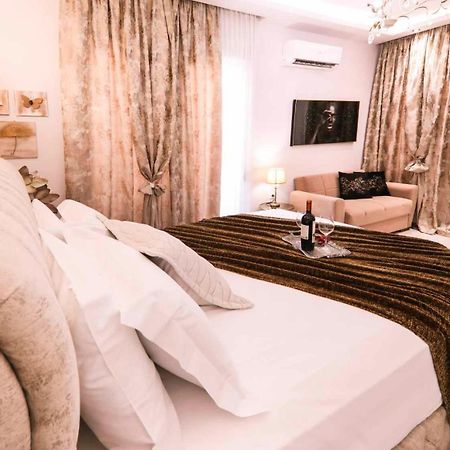 Goldenspace Exquisite Suite Near The Port 沃洛斯 外观 照片
