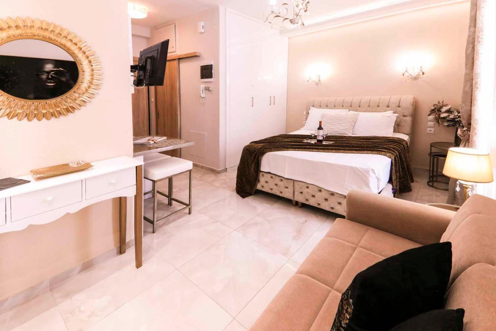 Goldenspace Exquisite Suite Near The Port 沃洛斯 外观 照片