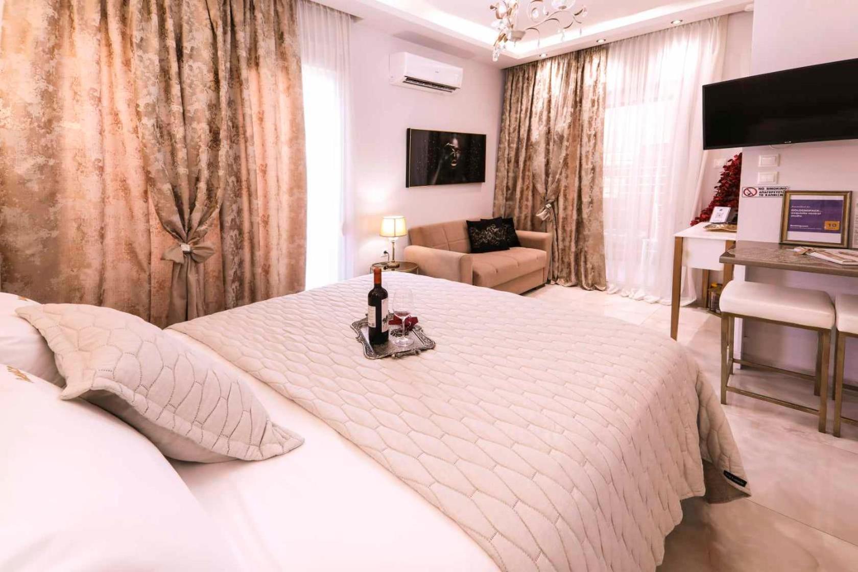 Goldenspace Exquisite Suite Near The Port 沃洛斯 外观 照片