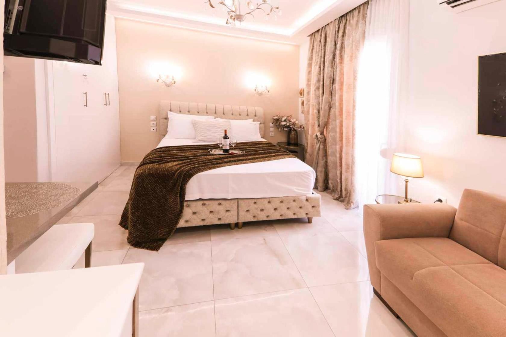 Goldenspace Exquisite Suite Near The Port 沃洛斯 外观 照片